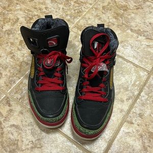 Jordan Spizike Black Varsity size 11